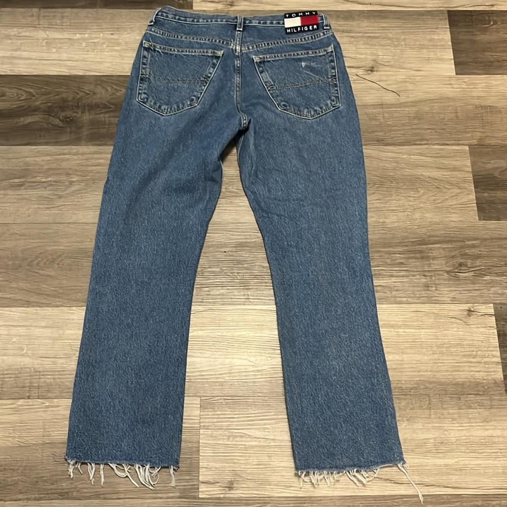 Tommy Hilfiger Jeans - Picture 2 of 3